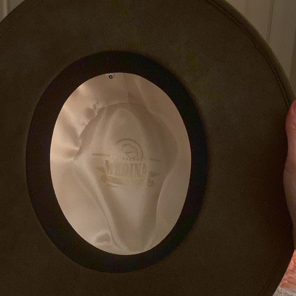 SPRING CLEANOUT 🍀🪻🌹Wide Brim Olive Green Hat - Picture 9 of 9